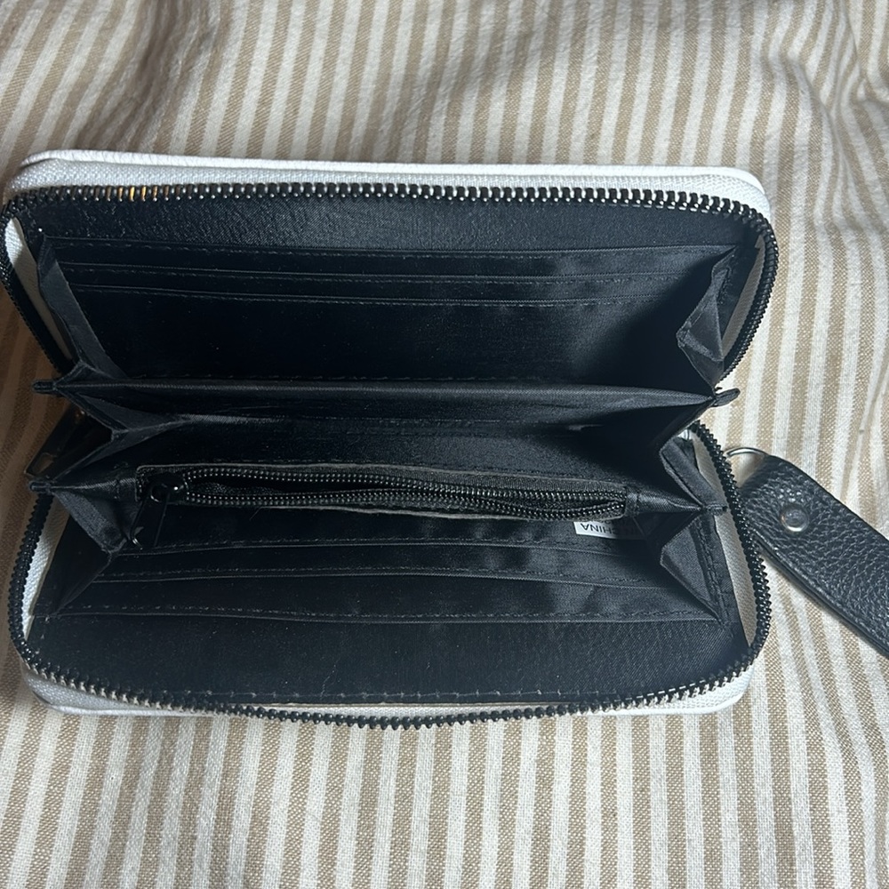 White Wallet With Butterfly On It. - image 4